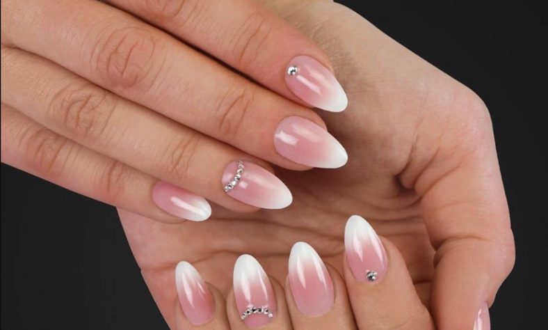 Unhas Baby Boomer: Tudo Sobre Essa Nail Art Em Alta