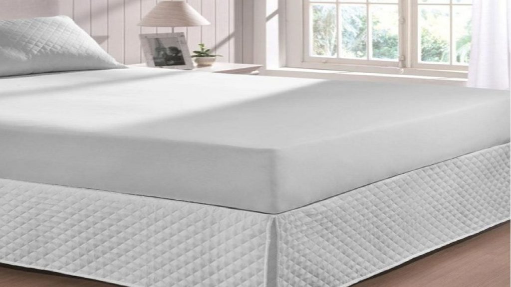 Modelo Saia para cama box de casal da Yaris