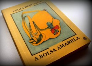 A bolsa amarela na amazon.com.br e americanas.com.br Capa do livro A bolsa amarela