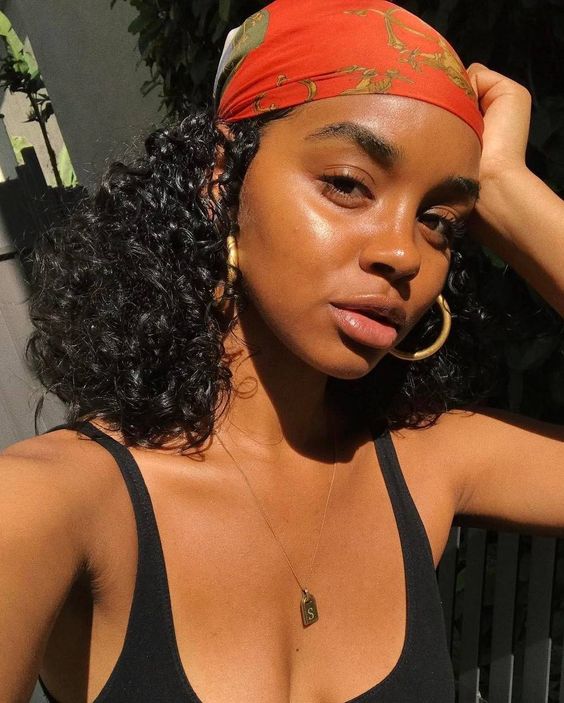 Imagem Com Bandana Na Parte Superior