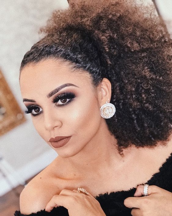 Imagem Com Rabo De Cavalo Simples