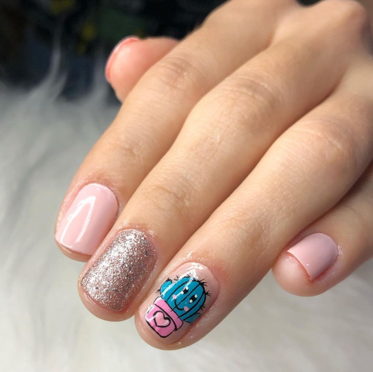 Imagem Com Unhas Curtas Decoradas