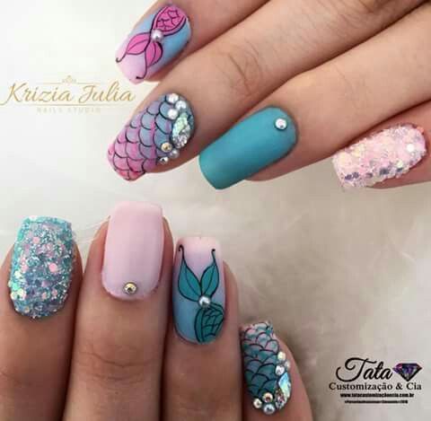 Imagem Com Unhas De Sereia Cada Uma De Um Jeito