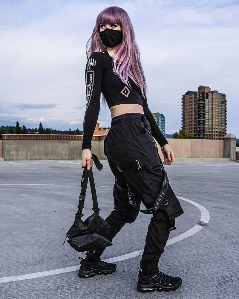 Imagem Com Estilo Techwear E Bolsa Resistente