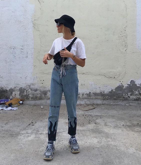 Imagem Com Estilo Techwear Com Bucket Hat