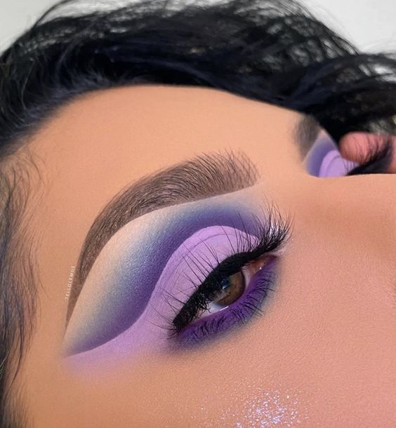 Imagem com cut crease lilás com roxo