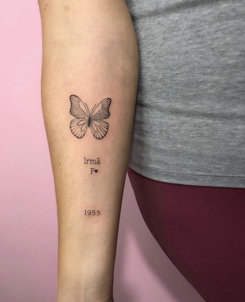 Imagem Com Tatuagem De Data Com Borboleta