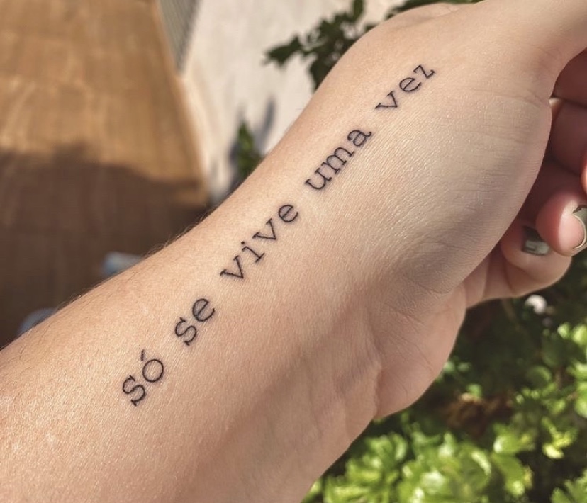 Imagem Com Tatuagem De Frases Com Sentidos Para A Vida