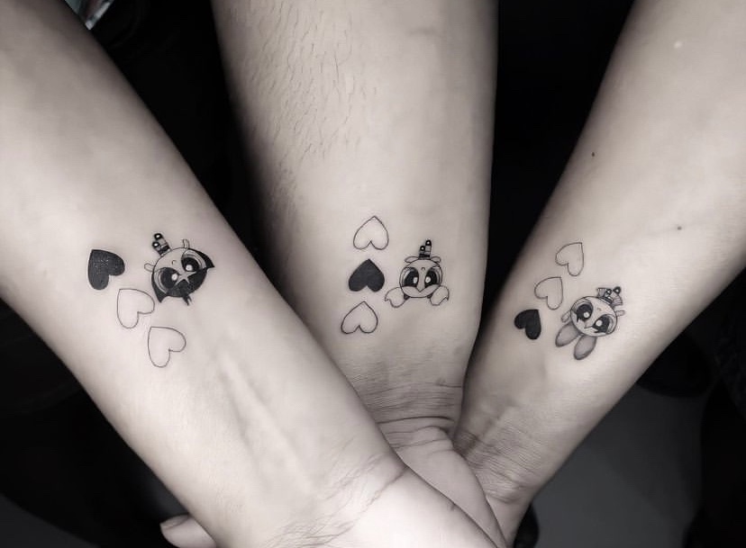 Imagem Com Tatuagem Das Meninas Super Poderosas No Pulso