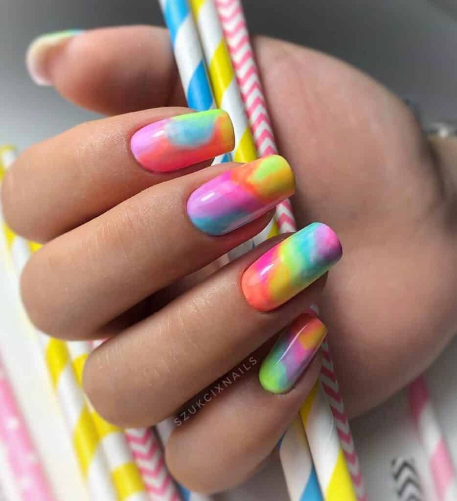 Imagem Com Esmalte Neon Tie Dye