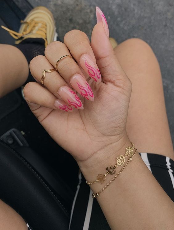 Imagem Com Unhas De Fogo Rosa Com Nude