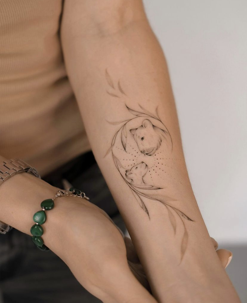 Imagem Com Tatuagem De Leão Sensível E Delicada