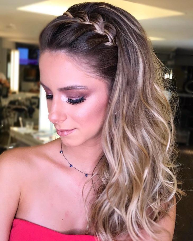 Imagem Com Ombré Hair Loiro Com Penteado De Trança