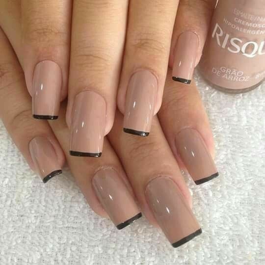 Francesinha Nas Unhas Nude Com Preto Imagem Com Francesinha Nas Unhas Nude Com Preto