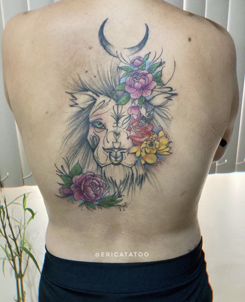 Imagem Com Tatuagem De Signo De Leão E Flores
