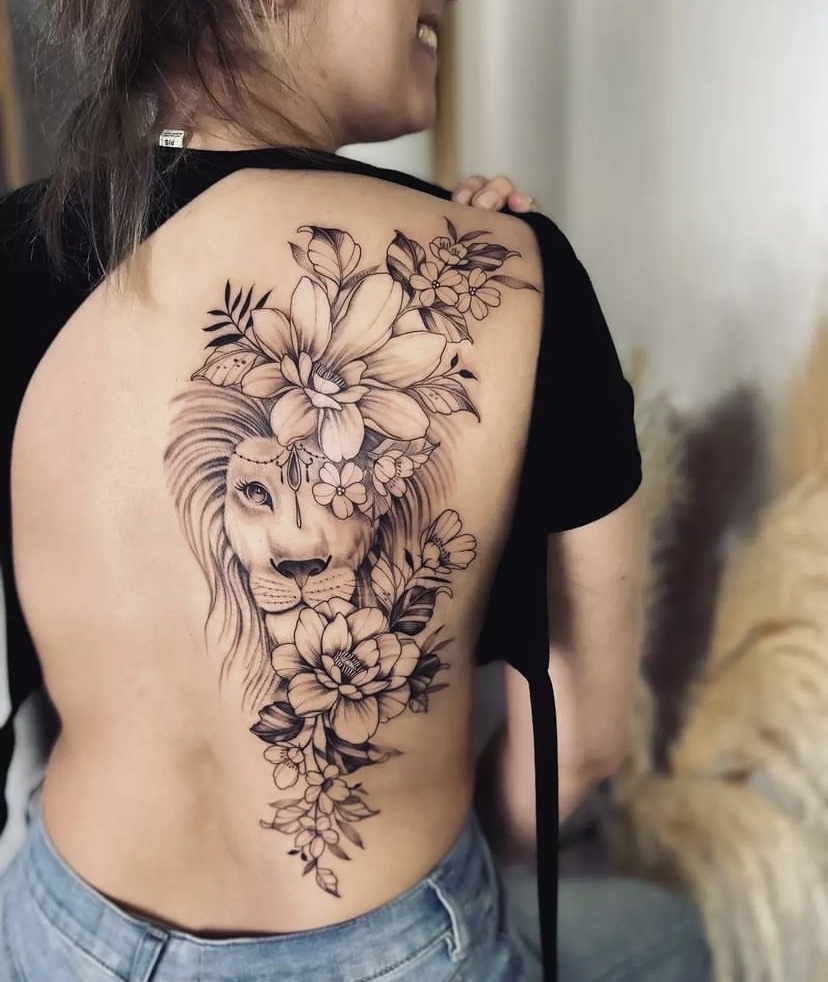 Imagem Com Tatuagem De Leão Como Símbolo De Força