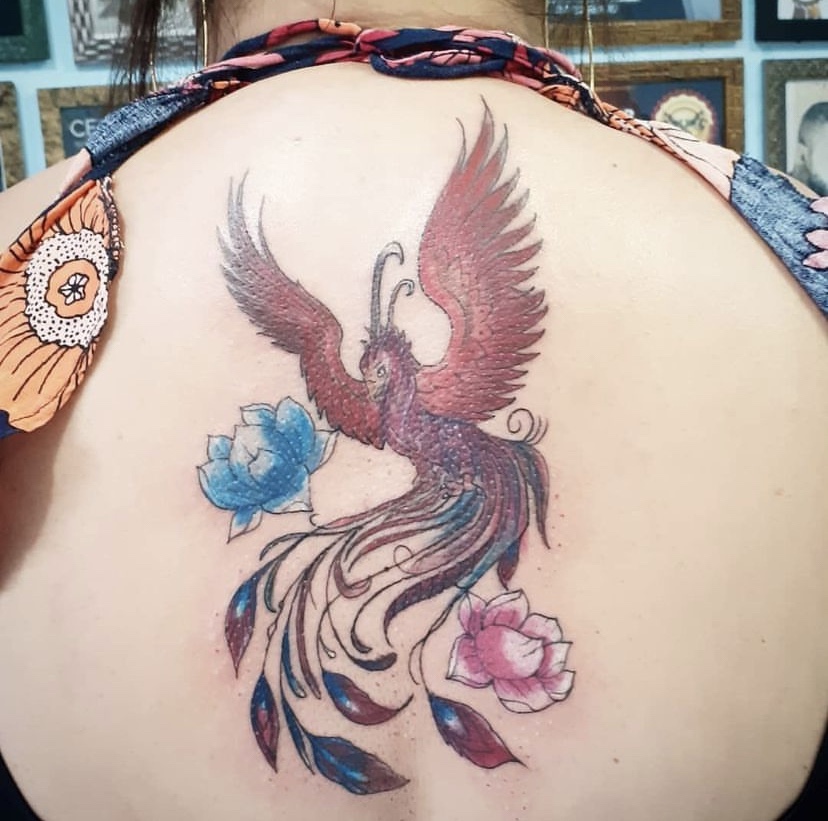 Imagem Com Tatuagem Fênix Colorida