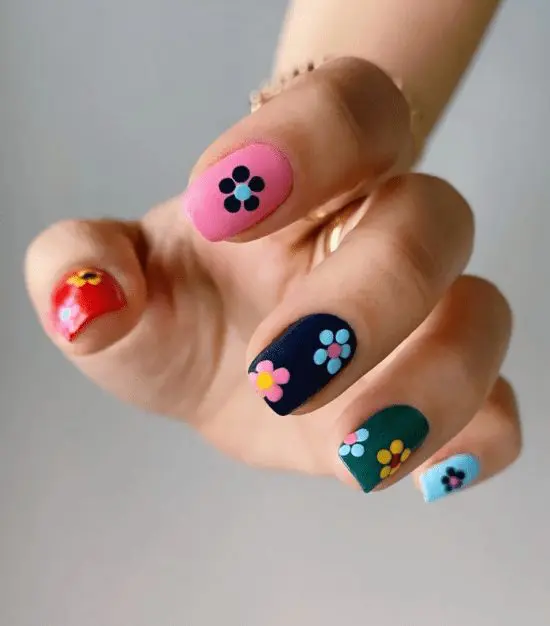 Imagem Com Unhas Indie Florais 