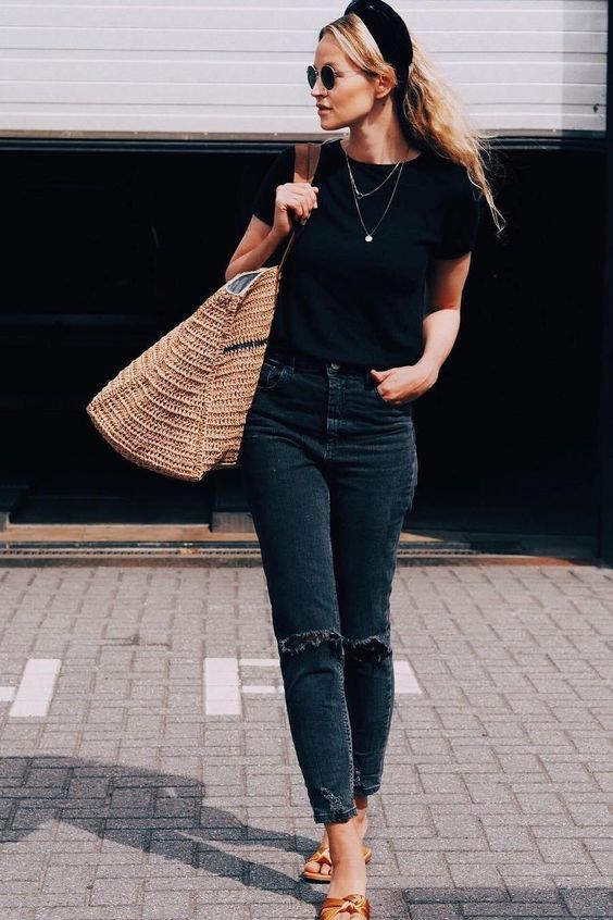 Imagem Com Look Com T-Shirt All Black