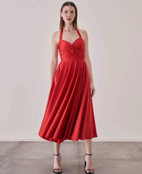 Vestidos Vermelhos: Modelo Midi Em Crepe Acetinado Imagem Vestido Vermelho Midi Em Crepe Acetinado