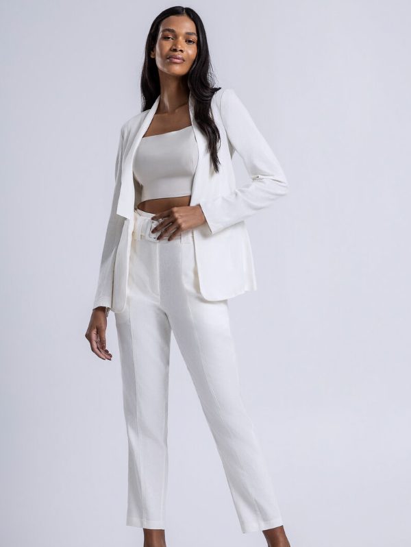 Imagem Blazer Feminino Manga Longa Em Linho Com Bolsos