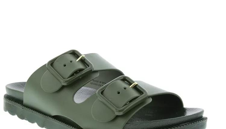 Sandalia-verde-militar-tratorada.webp