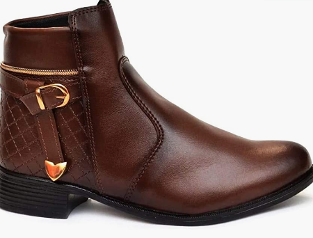 Botas Femininas: Modelo Em Promoção Com Fivela Imagem Bota Feminina Em Promoção Com Fivela