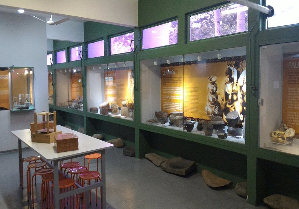 Imagem Com Museu Arqueológico De Sambaqui
