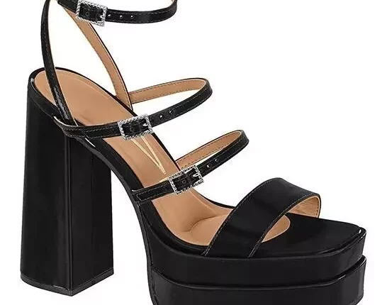 Sandalia-meia-pata-com-salto-bloco.webp