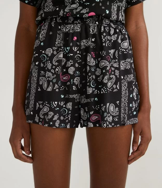 Imagem Short Tactel Feminino Estampado Com Bolsos Preto