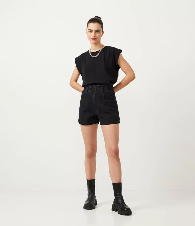 Imagem Short jeans preto cintura alta com bolsos quadrados