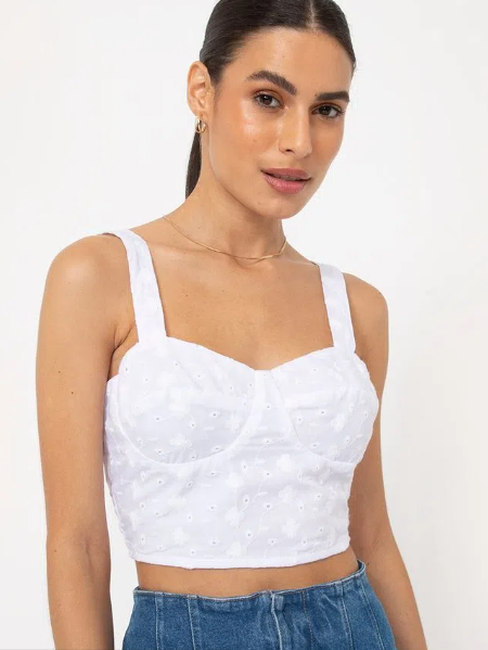 Cropped Top: Modelo Claro Off White Imagem: Cropped Top Claro Off White