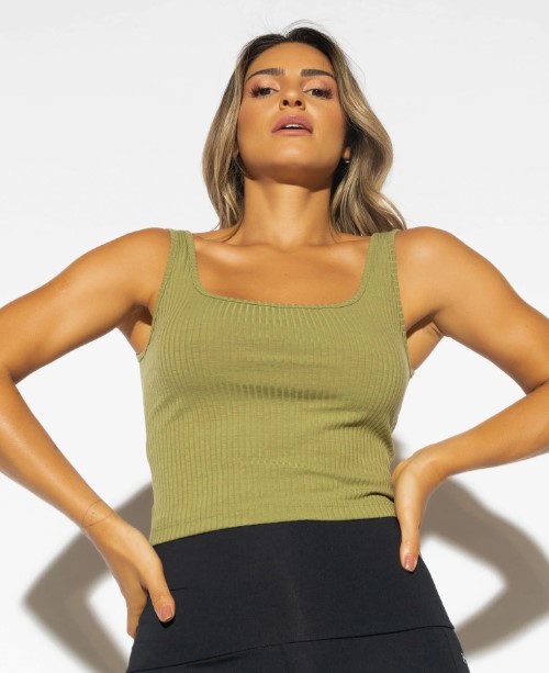 Imagem: Cropped Verde Militar Regata Fitness 