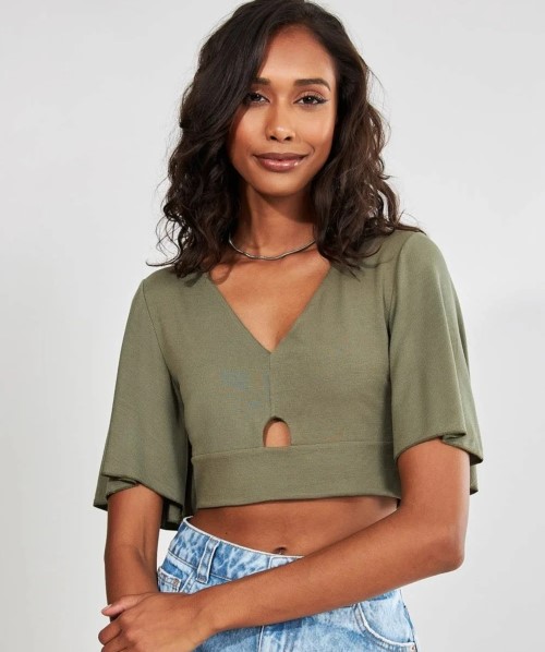 Imagem: Cropped Verde Militar Com Detalhe Vazado