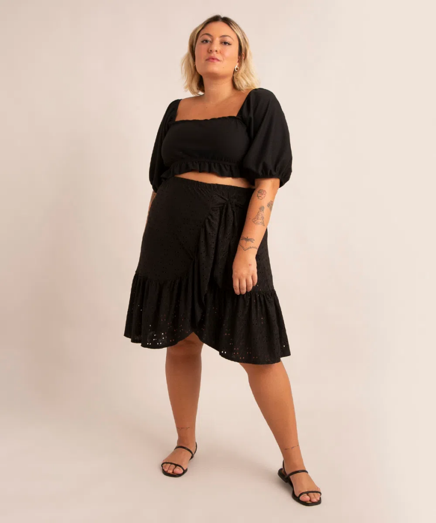 Imagem Minissaia Plus Size Preta Laise