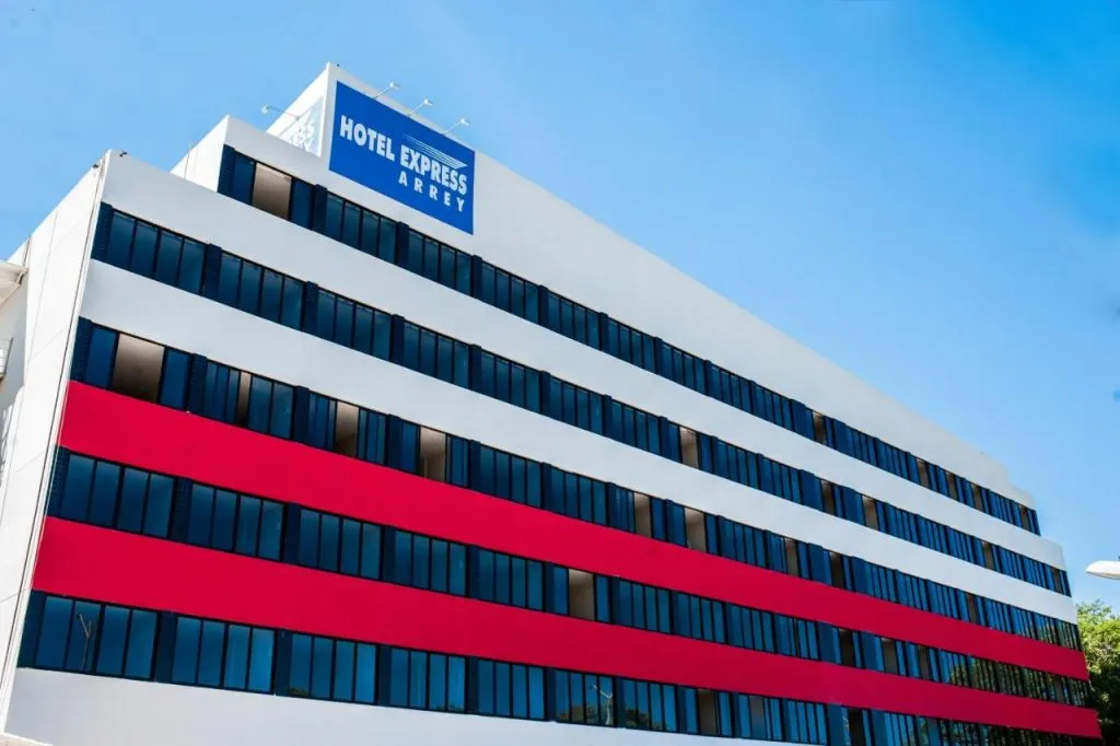 Imagem com Hotel Express Arrey