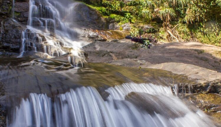 Imagem-com-Cachoeira-Veu-da-Noiva-Mangaratiba