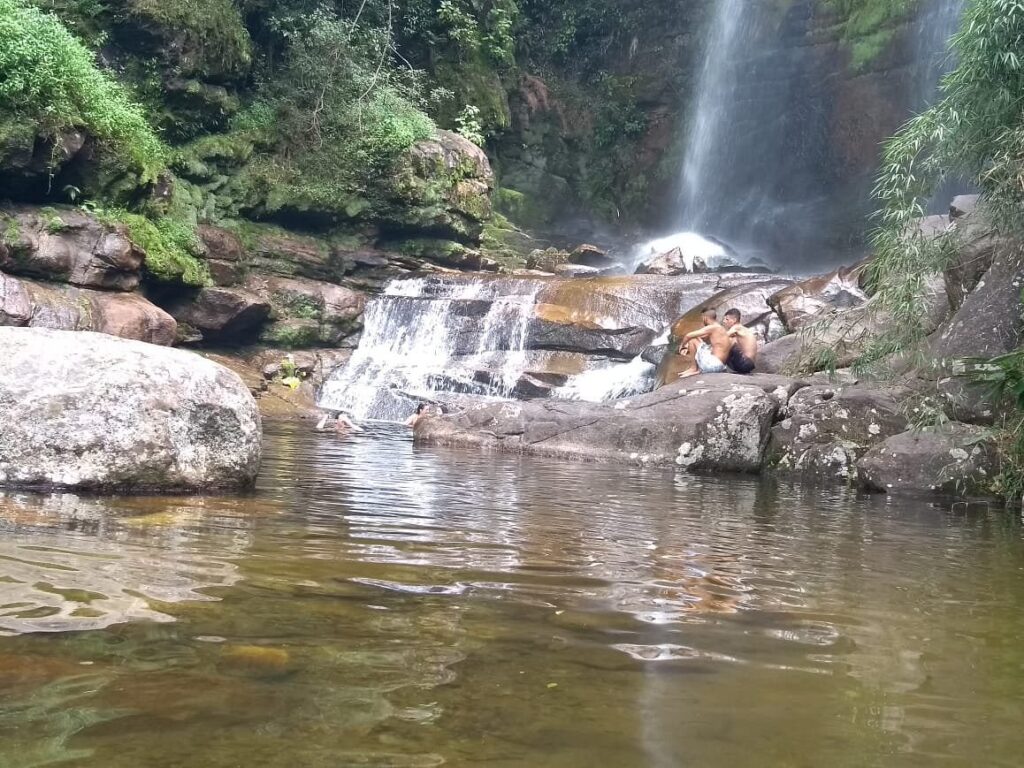 Imagem Com Cachoeira Do Treze
