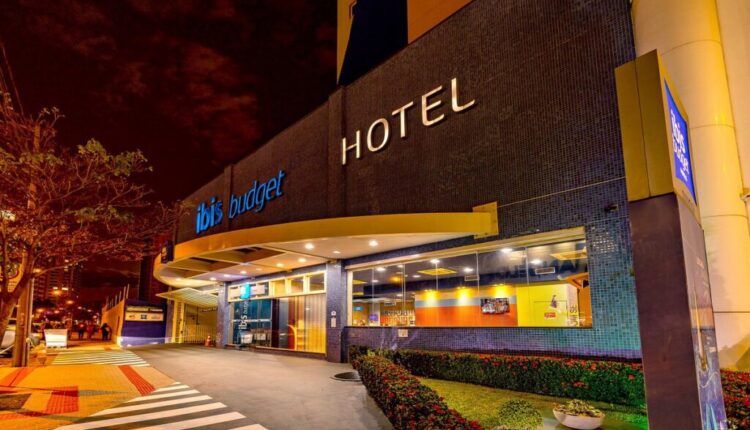 Imagem-com-Hotel-Ibis-Budget-Maringa