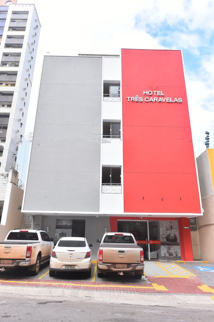 Imagem com Hotel Três Caravelas