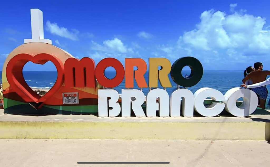 Imagem com Morro Branco