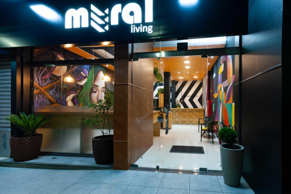 Imagem Com Mural Living