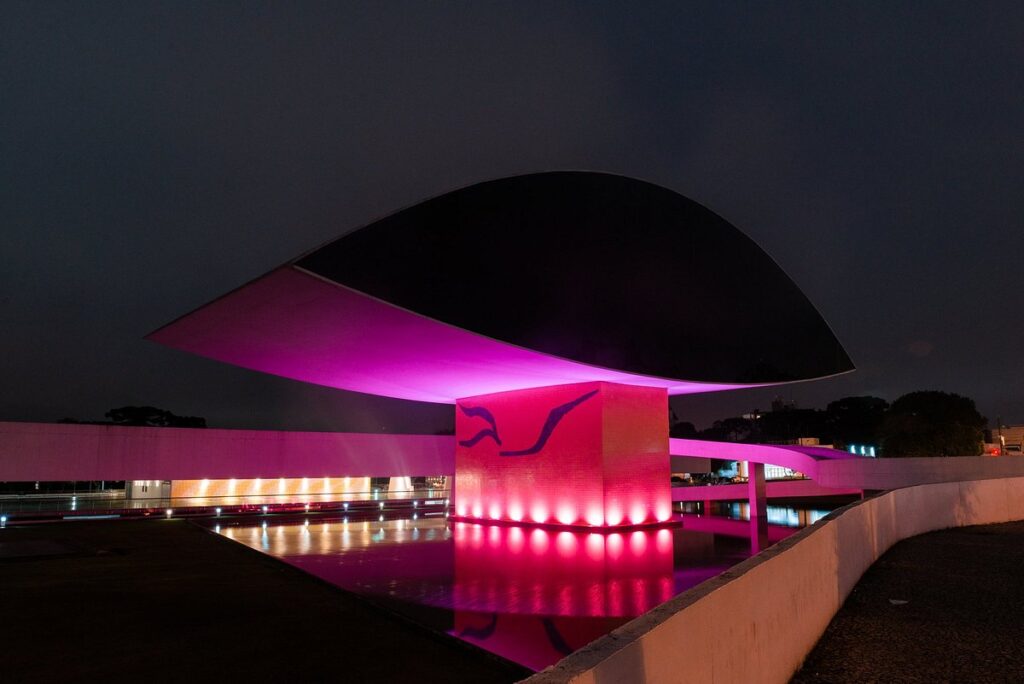 Imagem Com Museu Oscar Niemeyer