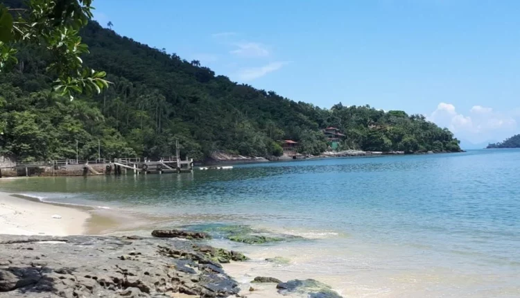 Imagem-com-Praia-de-Muriqui-Mangaratiba