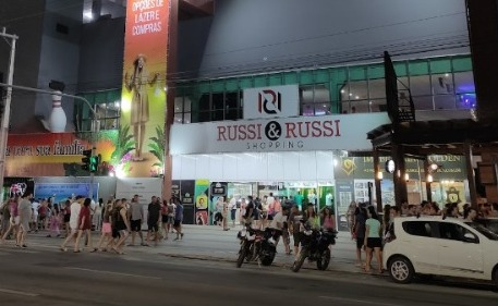 Imagem com Shopping Russi & Russi
