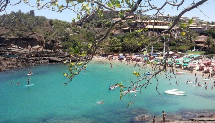 Praia-da-Ferradurinha