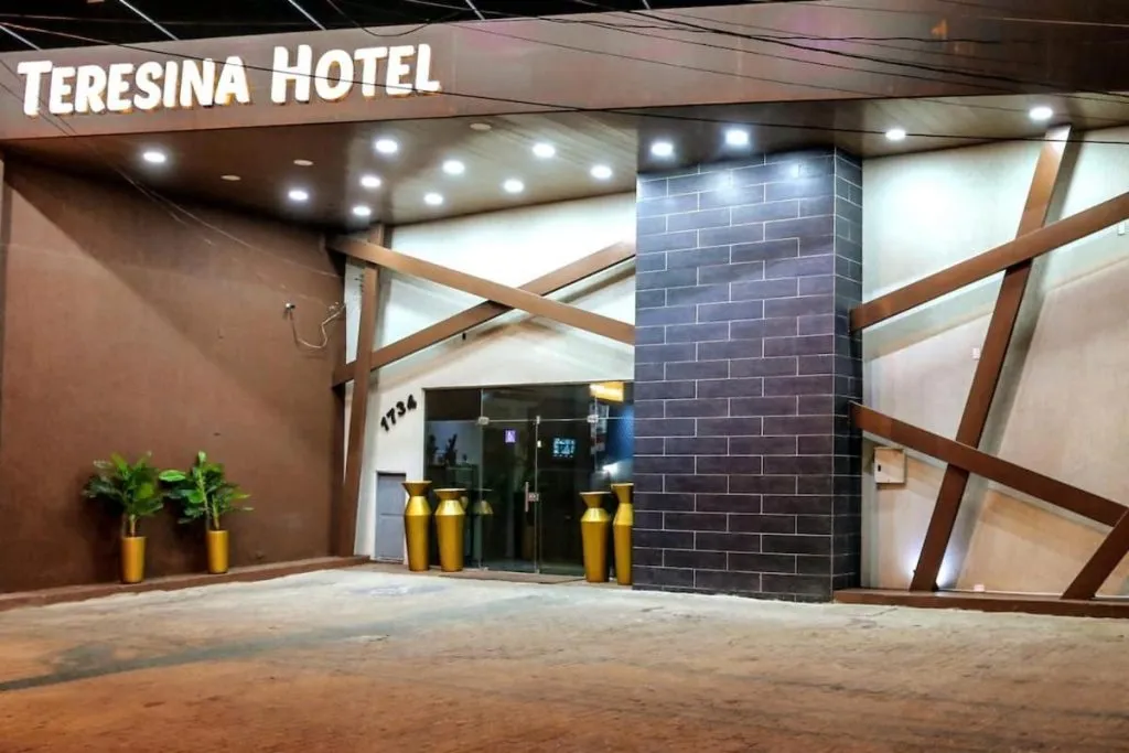 Imagem Com Teresina Hotel