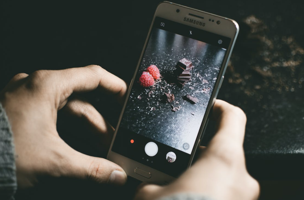 Por Que Alguém Instalaria Um App Espião Em Um Celular?