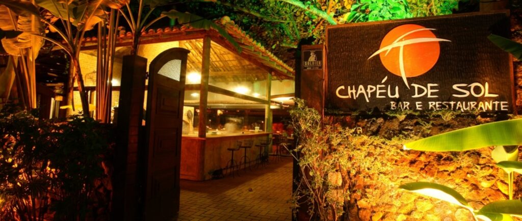 Imagem Com Bar E Restaurante Chapéu Do Sol