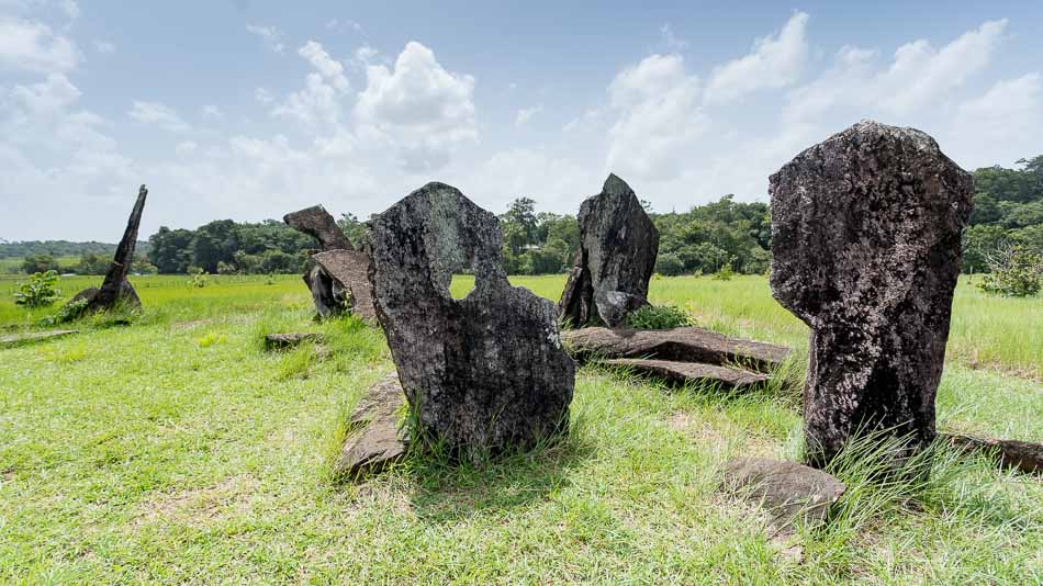 Imagem com Stonehenge do Amapá